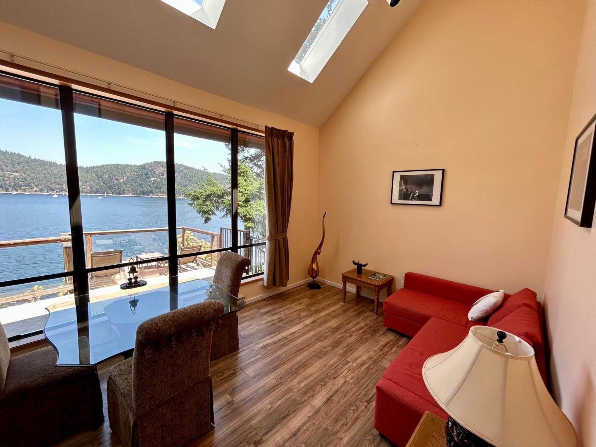 Shangrila Waterfront Vacation Home Bedwell Harbour Exteriér fotografie